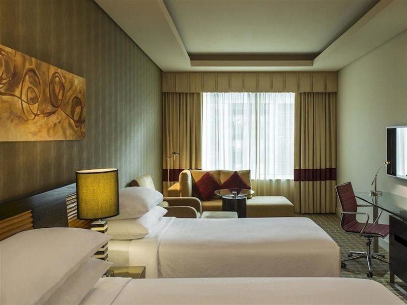 होटल Majestic Premier Burdubai 4*