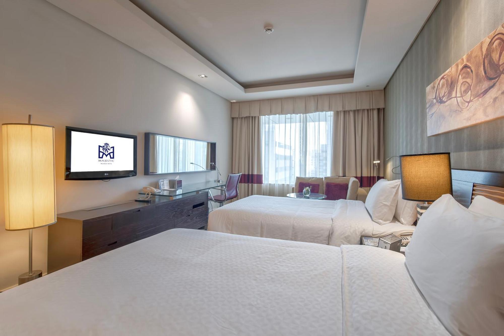 فور بوينتس شيراتون بر 4* دبي